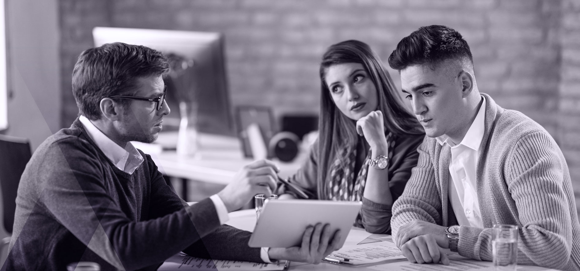 How to Leverage AI and Web Design to Improve Your Website